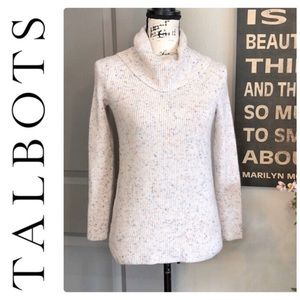 💕NWOT Talbots Cream Colored Turtleneck Sweater💕